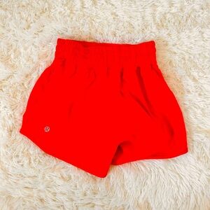 PINK lululemon hotty hot shorts 4”